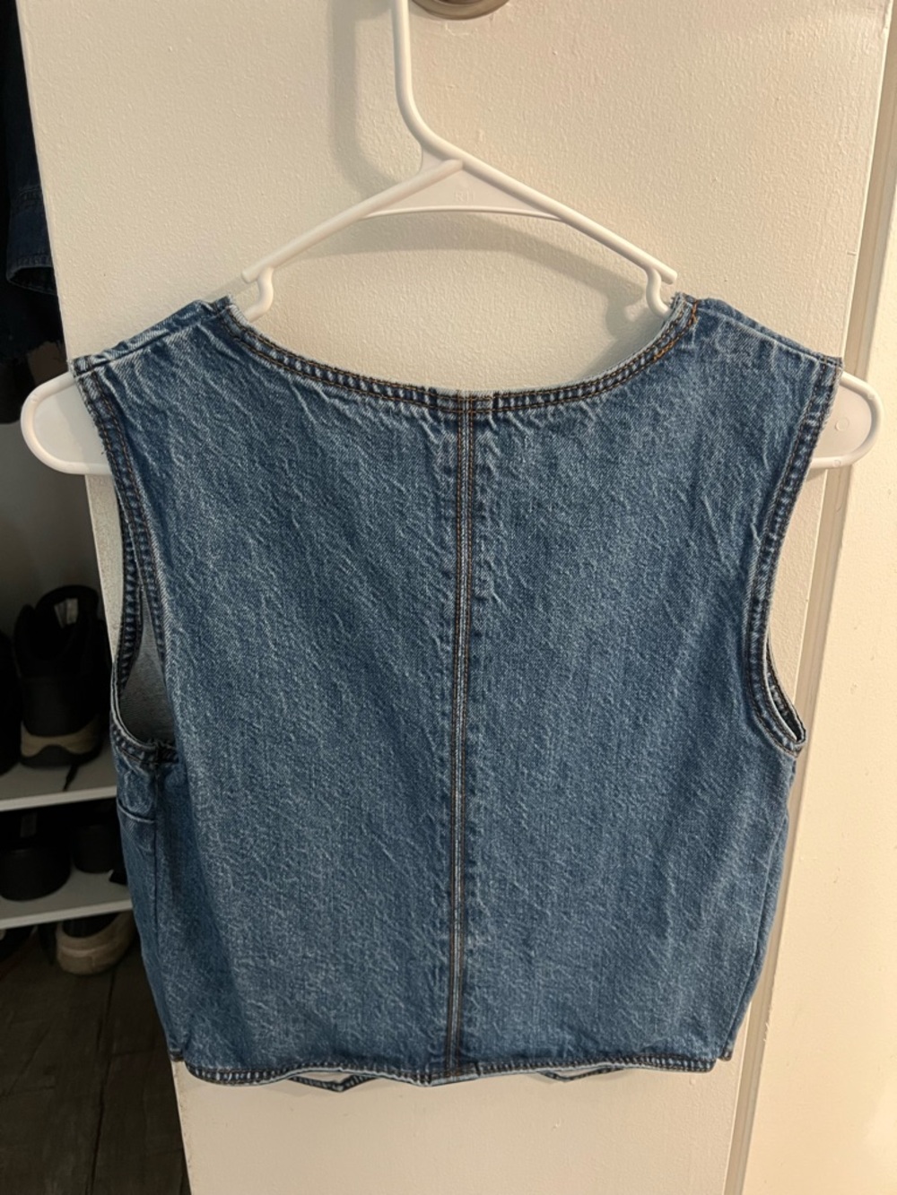 Abercrombie & Fitch Light Blue Denim Vest with Contrast Trim - Picture 3 of 3